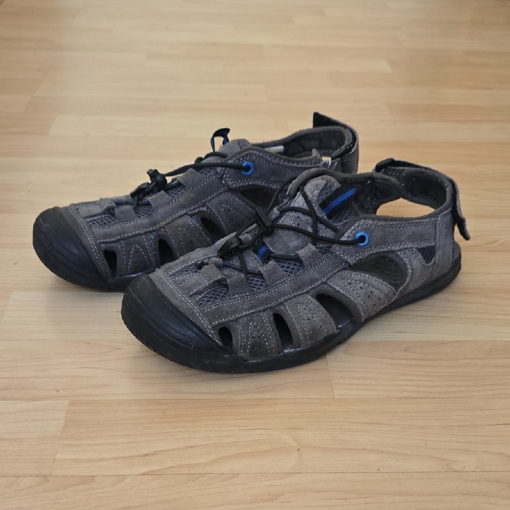 G.H. Bass & Co. Gray/Black Men's Sandals Water Shoes Leather & Man Made Size 9.5